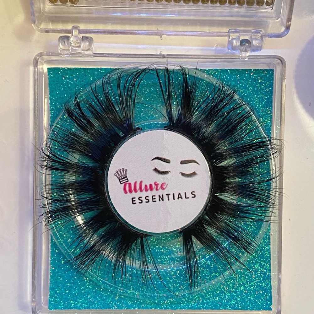 Allureeessentials - Picture 8 of 16